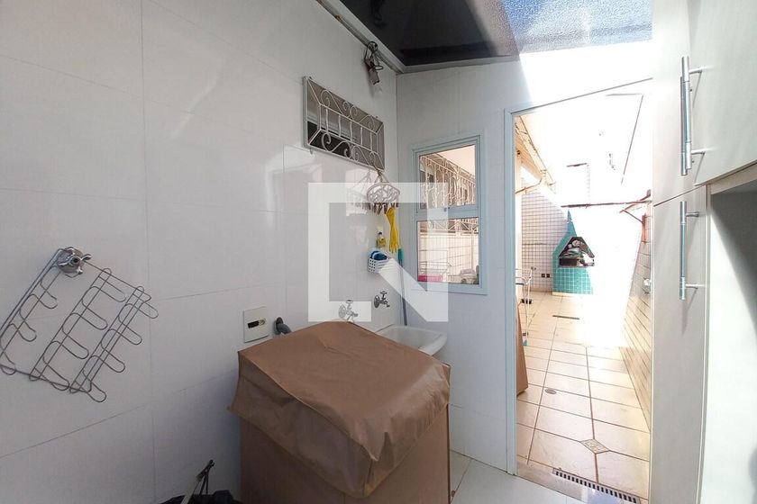 Casa à Venda - Parque Prado, 3 Quartos,  270 m2 em , Campinas - sp | SoloBR
