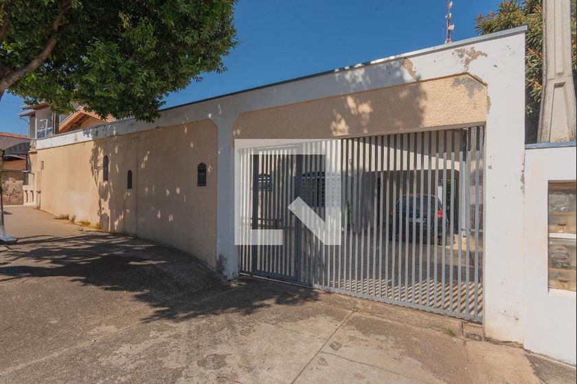 Casa à Venda - Swiss Park, 2 Quartos,  164 m2 em , Campinas - sp | SoloBR