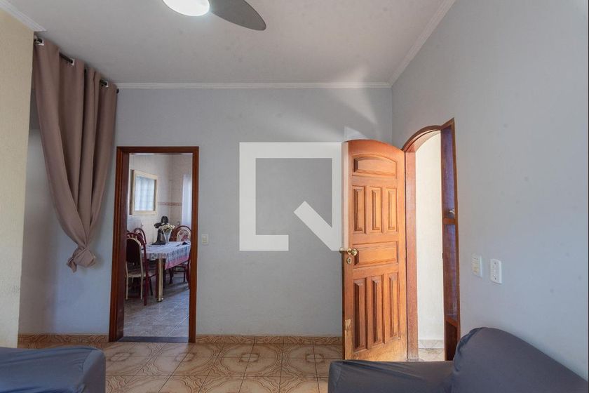 Casa à Venda - Swiss Park, 2 Quartos,  164 m2 em , Campinas - sp | SoloBR