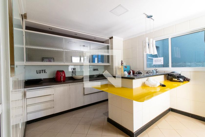 Casa à Venda - Mansões Santo Antônio, 3 Quartos,  293 m2 em , Campinas - sp | SoloBR
