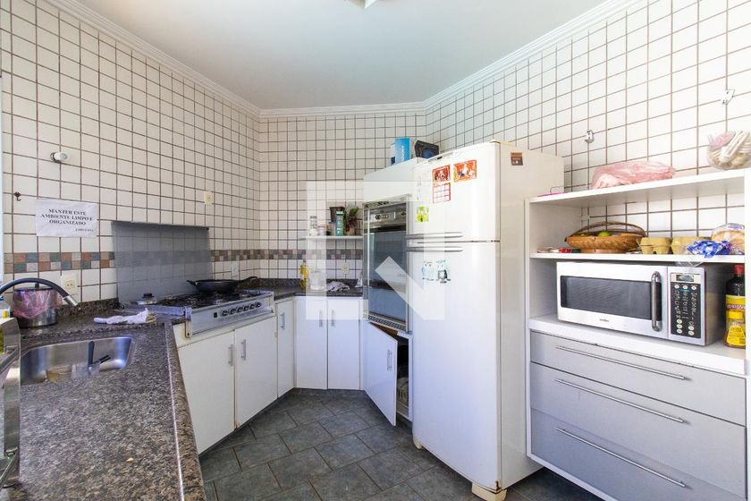 Casa à Venda - Mansões Santo Antônio, 3 Quartos,  293 m2 em , Campinas - sp | SoloBR