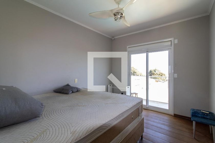 Casa à Venda - Mansões Santo Antônio, 3 Quartos,  293 m2 em , Campinas - sp | SoloBR