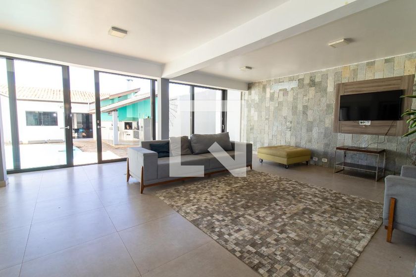 Casa à Venda - Mansões Santo Antônio, 3 Quartos,  293 m2 em , Campinas - sp | SoloBR