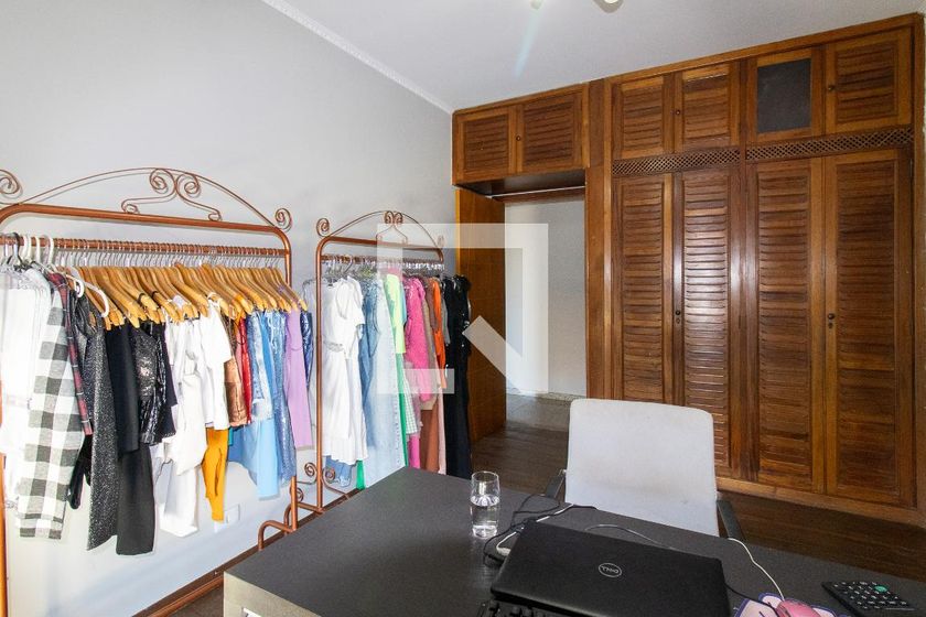 Casa à Venda - Mansões Santo Antônio, 3 Quartos,  293 m2 em , Campinas - sp | SoloBR