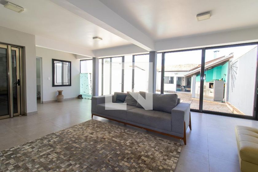 Casa à Venda - Mansões Santo Antônio, 3 Quartos,  293 m2 em , Campinas - sp | SoloBR