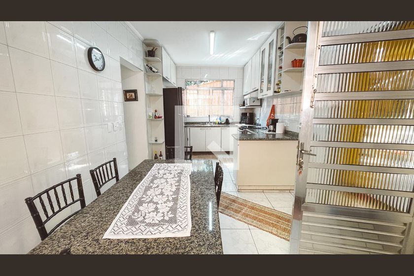 Casa, 3 quartos, 277 m² - Foto 61