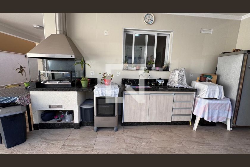 Casa à Venda - Swiss Park, 4 Quartos,  311 m2 em , Campinas - sp | SoloBR
