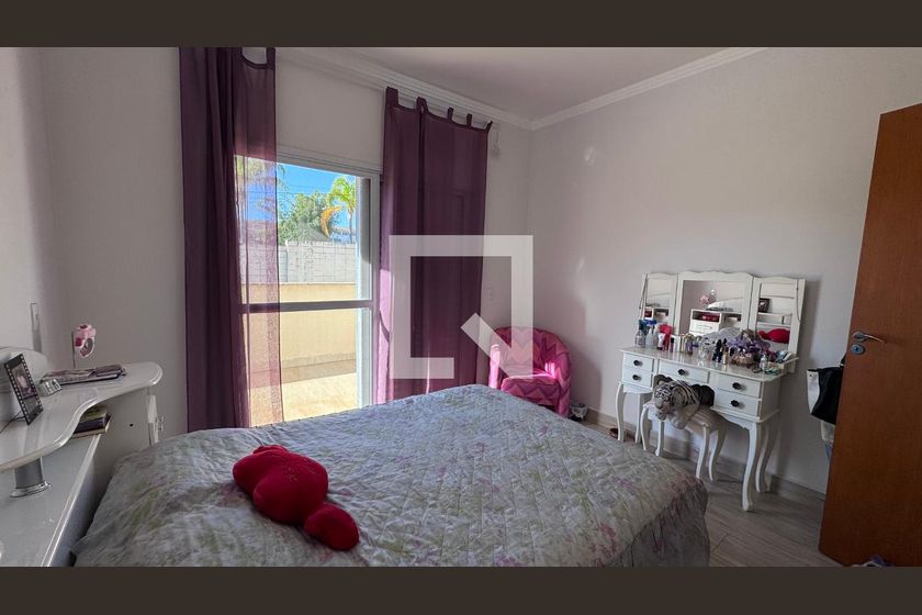 Casa à Venda - Swiss Park, 4 Quartos,  311 m2 em , Campinas - sp | SoloBR