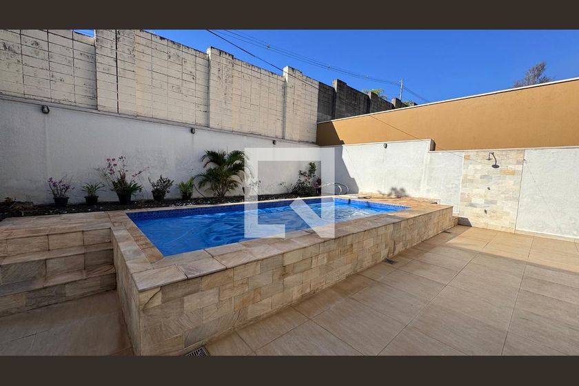 Casa à Venda - Swiss Park, 4 Quartos,  311 m2 em , Campinas - sp | SoloBR