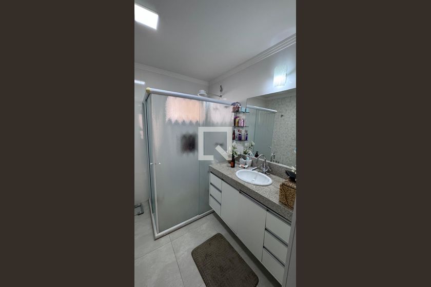 Casa à Venda - Swiss Park, 4 Quartos,  311 m2 em , Campinas - sp | SoloBR