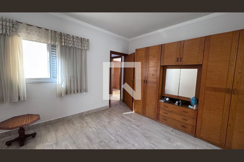 Casa à Venda - Swiss Park, 4 Quartos,  311 m2 em , Campinas - sp | SoloBR