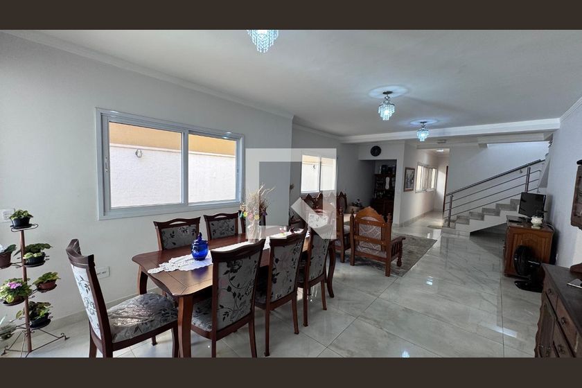 Casa à Venda - Swiss Park, 4 Quartos,  311 m2 em , Campinas - sp | SoloBR