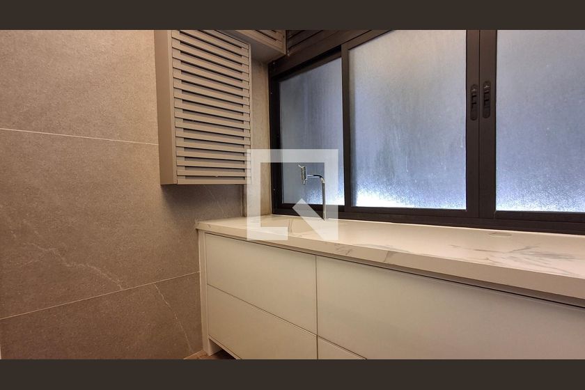 Apartamento à Venda - Cambuí, 1 Quarto,  52 m2 em , Campinas - sp | SoloBR