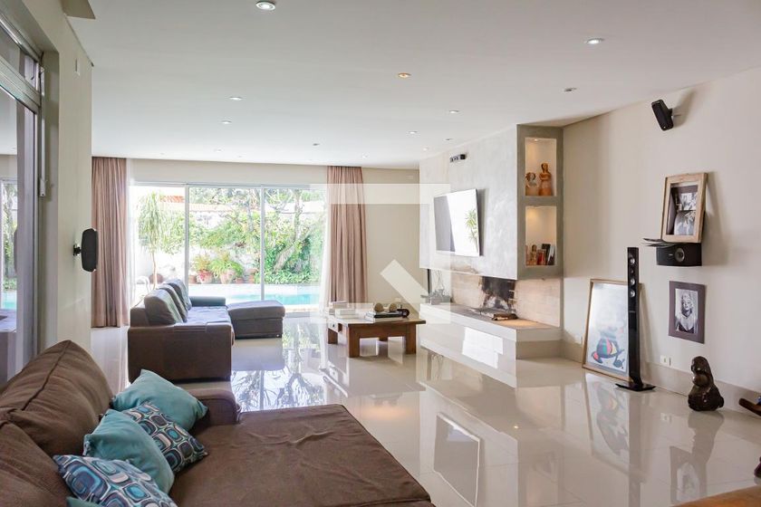 Casa, 6 quartos, 600 m² - Foto 1