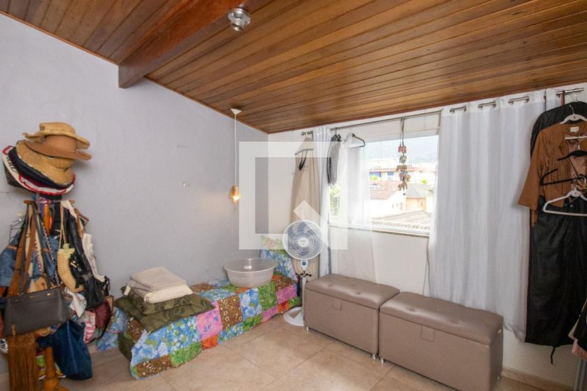 Casa, 3 quartos, 240 m² - Foto 55