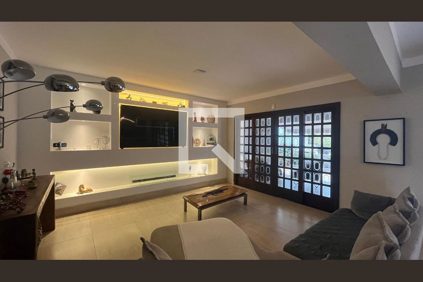 Casa à Venda - Mansões Santo Antônio, 5 Quartos,  1000 m2 em , Campinas - sp | SoloBR