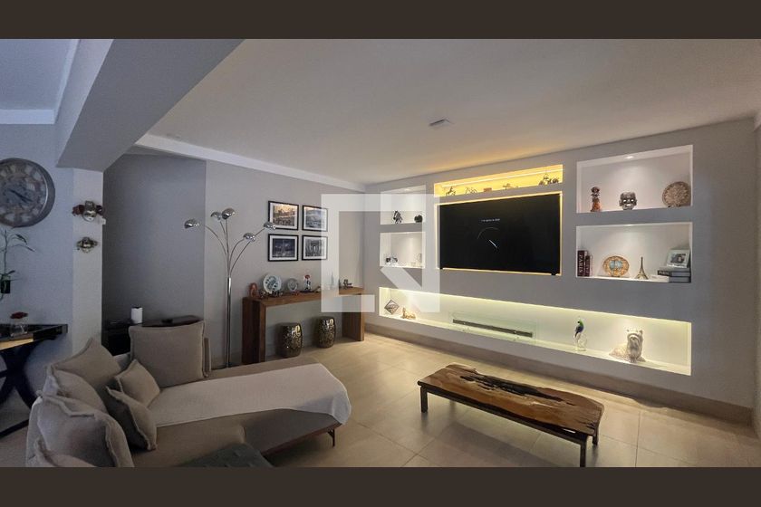 Casa à Venda - Mansões Santo Antônio, 5 Quartos,  1000 m2 em , Campinas - sp | SoloBR