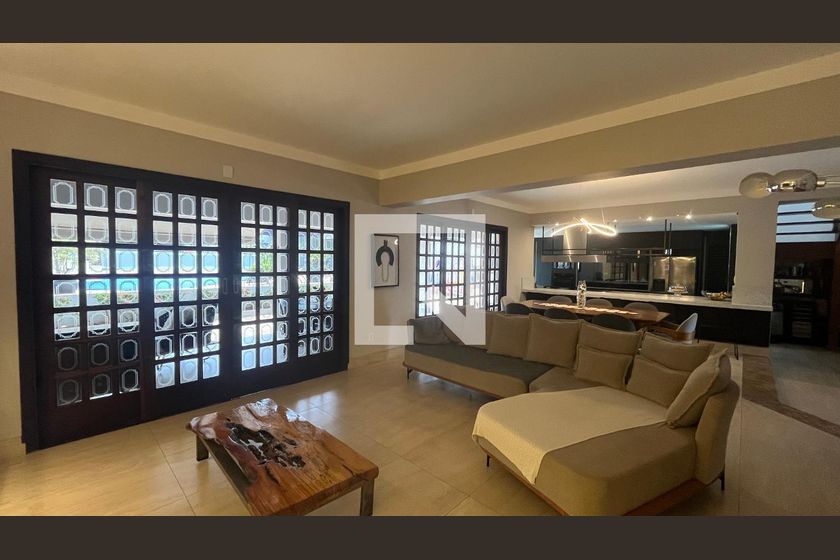 Casa à Venda - Mansões Santo Antônio, 5 Quartos,  1000 m2 em , Campinas - sp | SoloBR