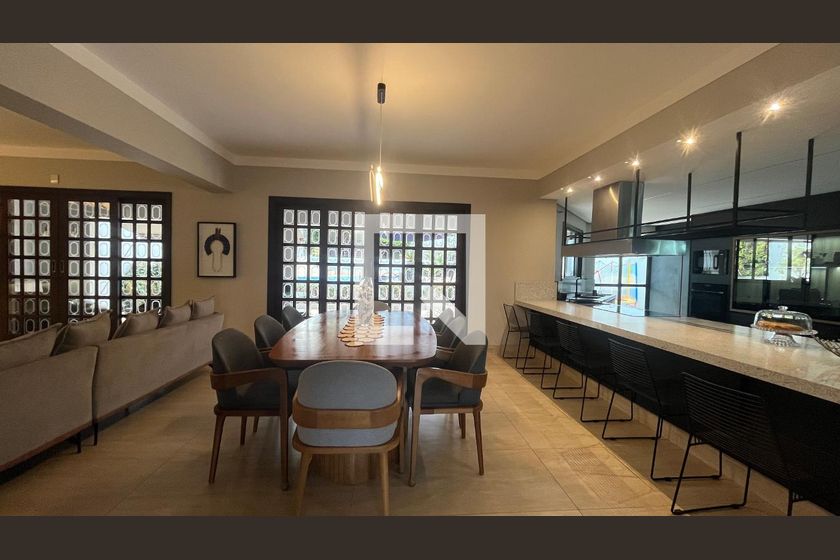 Casa à Venda - Mansões Santo Antônio, 5 Quartos,  1000 m2 em , Campinas - sp | SoloBR