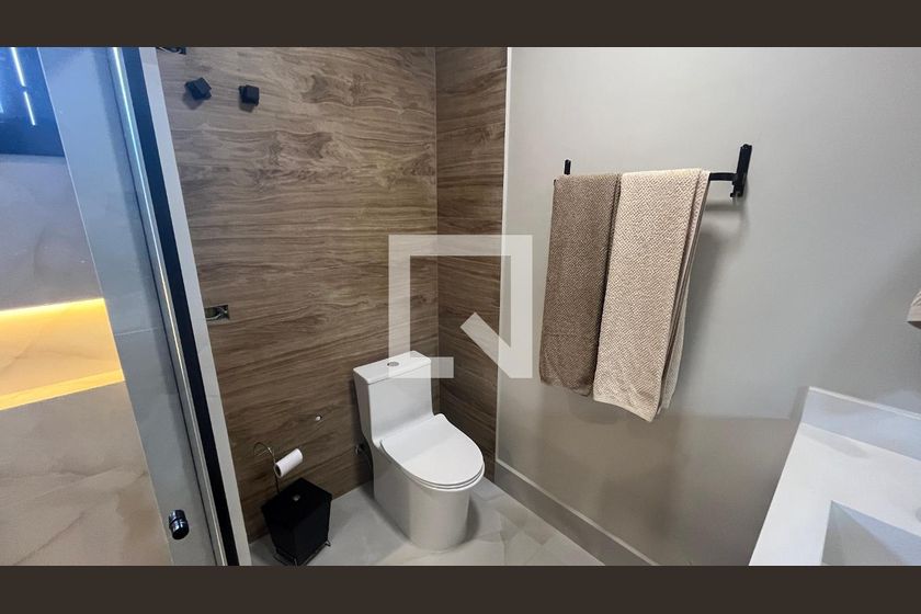 Casa à Venda - Mansões Santo Antônio, 5 Quartos,  1000 m2 em , Campinas - sp | SoloBR