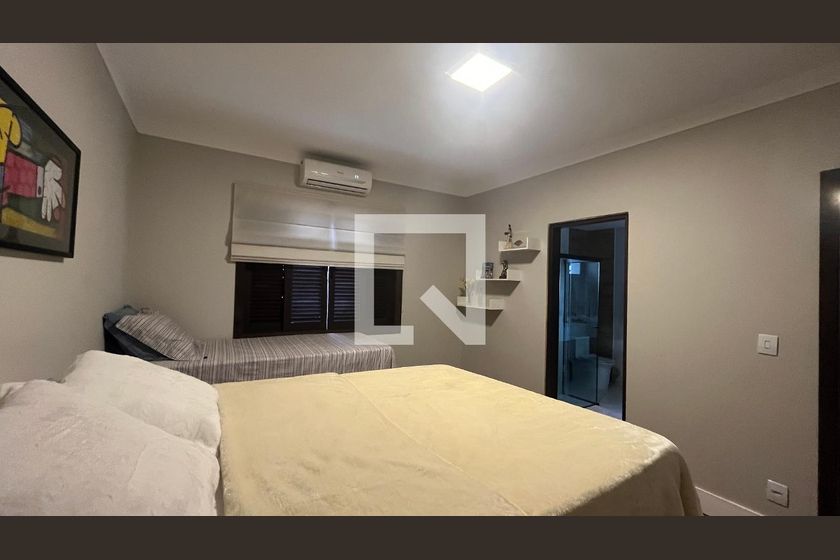 Casa à Venda - Mansões Santo Antônio, 5 Quartos,  1000 m2 em , Campinas - sp | SoloBR