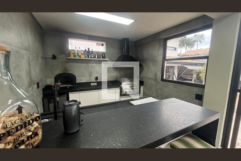 Casa à Venda - Mansões Santo Antônio, 5 Quartos,  1000 m2 em , Campinas - sp | SoloBR