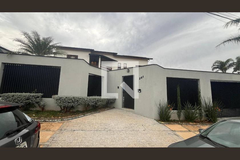 Casa à Venda - Mansões Santo Antônio, 5 Quartos,  1000 m2 em , Campinas - sp | SoloBR