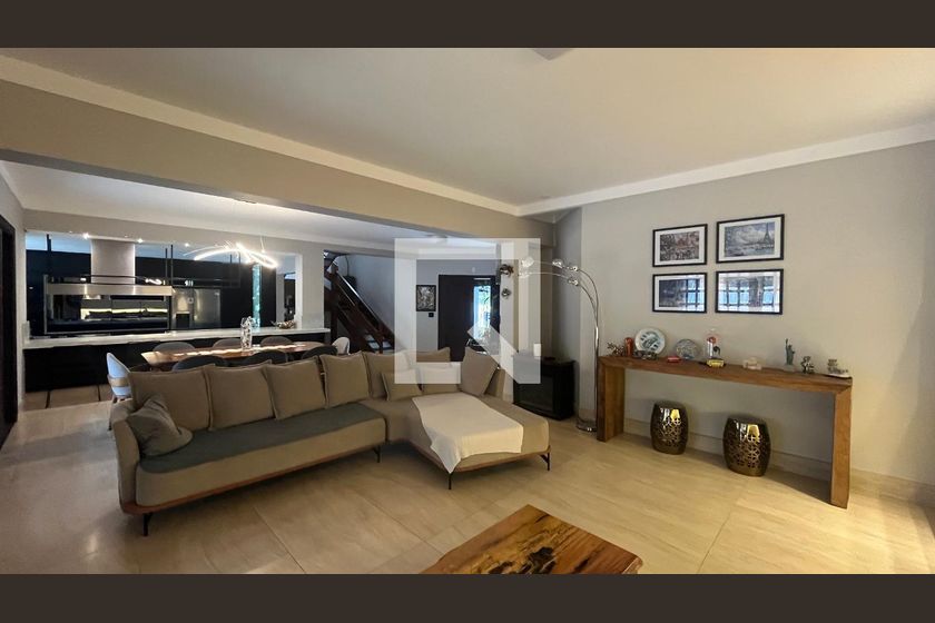 Casa à Venda - Mansões Santo Antônio, 5 Quartos,  1000 m2 em , Campinas - sp | SoloBR