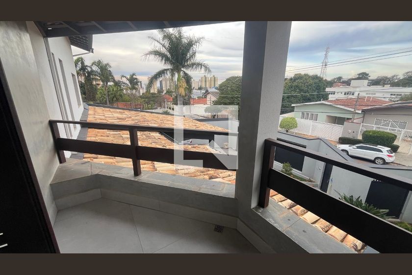 Casa à Venda - Mansões Santo Antônio, 5 Quartos,  1000 m2 em , Campinas - sp | SoloBR