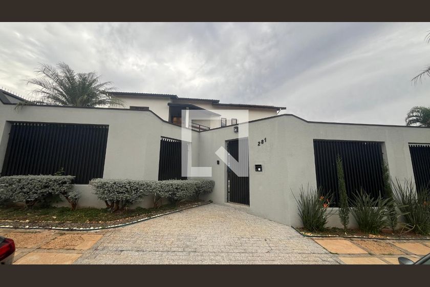 Casa à Venda - Mansões Santo Antônio, 5 Quartos,  1000 m2 em , Campinas - sp | SoloBR