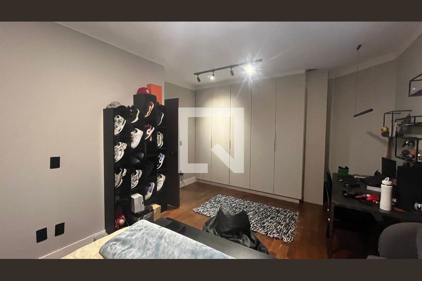 Casa à Venda - Mansões Santo Antônio, 5 Quartos,  1000 m2 em , Campinas - sp | SoloBR