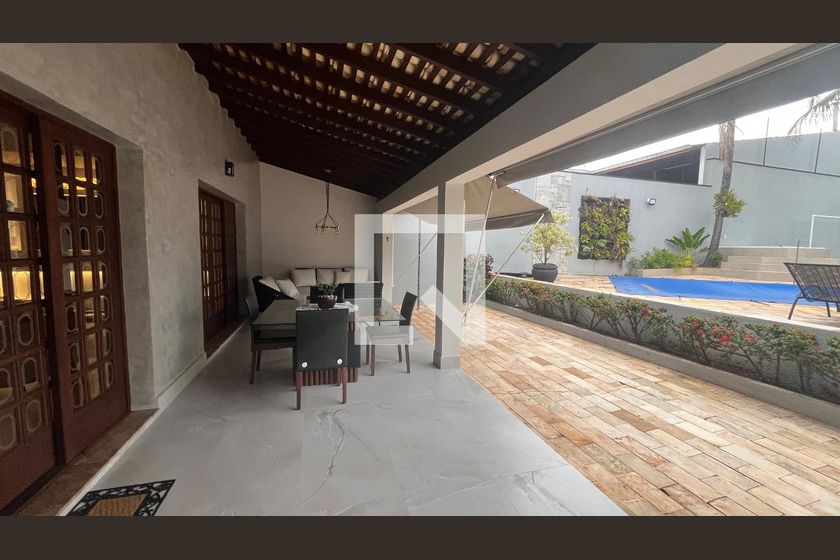 Casa à Venda - Mansões Santo Antônio, 5 Quartos,  1000 m2 em , Campinas - sp | SoloBR