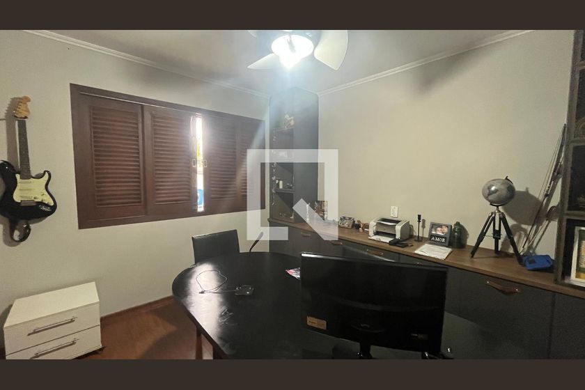 Casa à Venda - Mansões Santo Antônio, 5 Quartos,  1000 m2 em , Campinas - sp | SoloBR