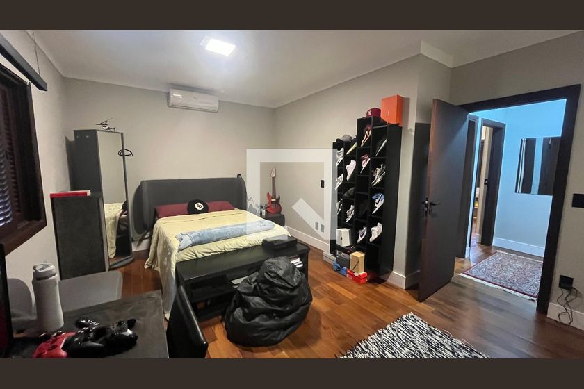 Casa à Venda - Mansões Santo Antônio, 5 Quartos,  1000 m2 em , Campinas - sp | SoloBR
