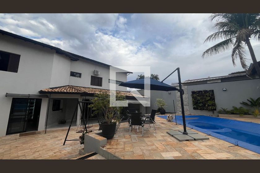 Casa à Venda - Mansões Santo Antônio, 5 Quartos,  1000 m2 em , Campinas - sp | SoloBR