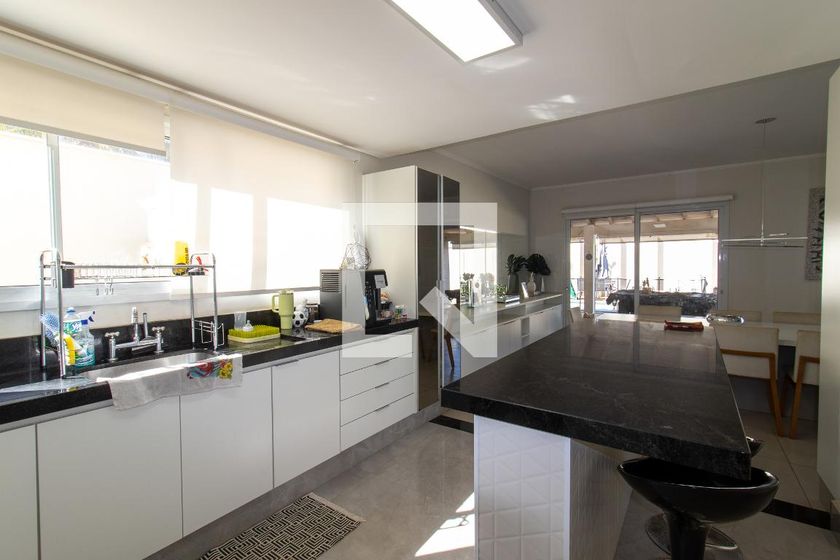 Casa à Venda - Jardim Santana, 4 Quartos,  450 m2 em , Campinas - sp | SoloBR