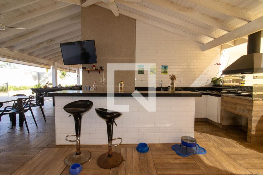 Casa à Venda - Jardim Santana, 4 Quartos,  450 m2 em , Campinas - sp | SoloBR