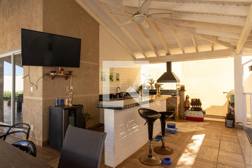 Casa à Venda - Jardim Santana, 4 Quartos,  450 m2 em , Campinas - sp | SoloBR