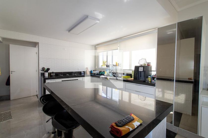 Casa à Venda - Jardim Santana, 4 Quartos,  450 m2 em , Campinas - sp | SoloBR