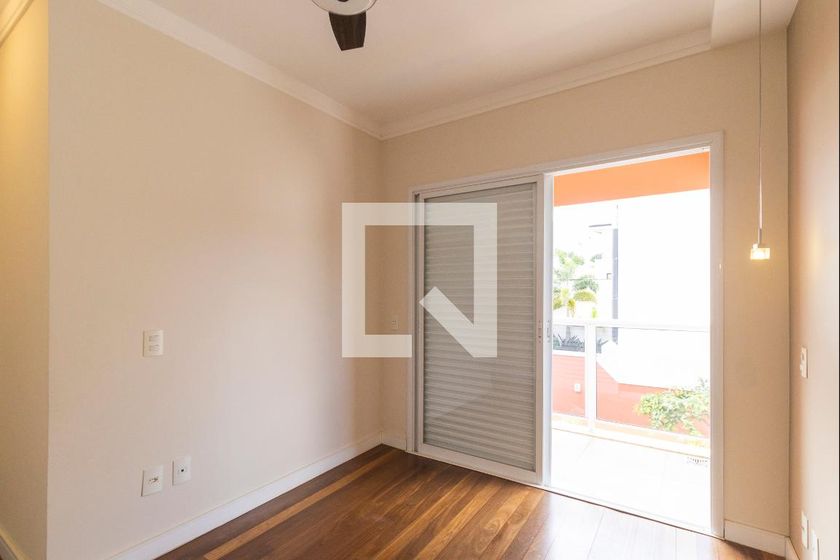 Casa à Venda - Swiss Park, 3 Quartos,  234 m2 em , Campinas - sp | SoloBR