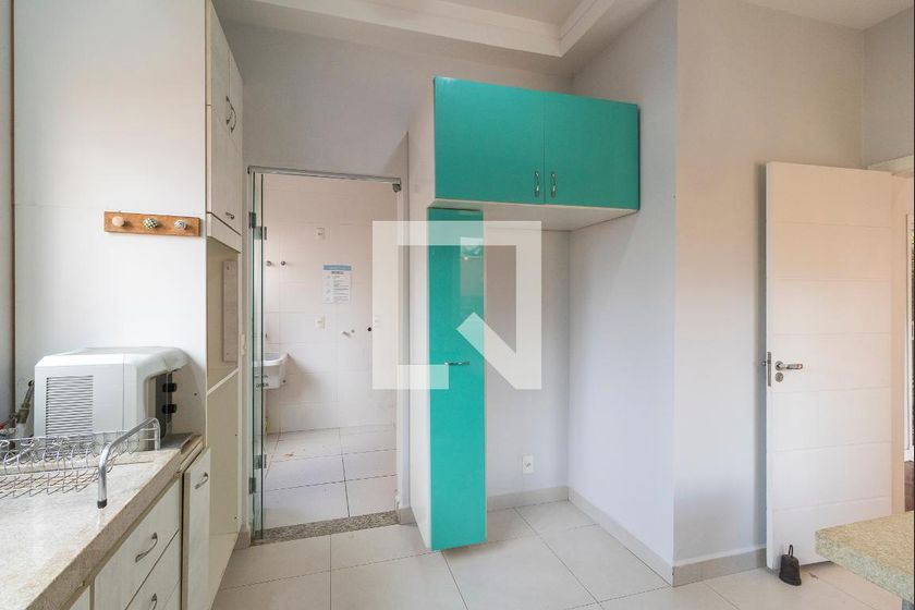 Casa à Venda - Swiss Park, 3 Quartos,  234 m2 em , Campinas - sp | SoloBR