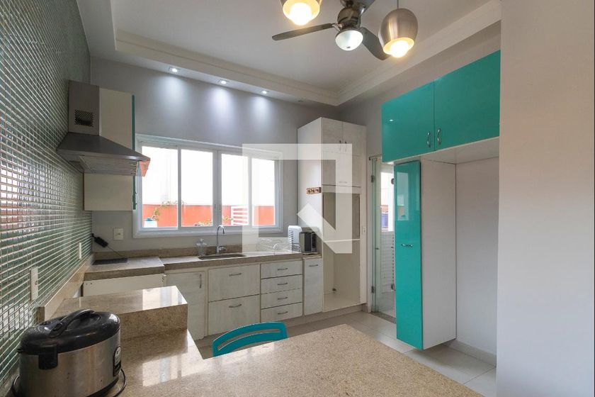 Casa à Venda - Swiss Park, 3 Quartos,  234 m2 em , Campinas - sp | SoloBR