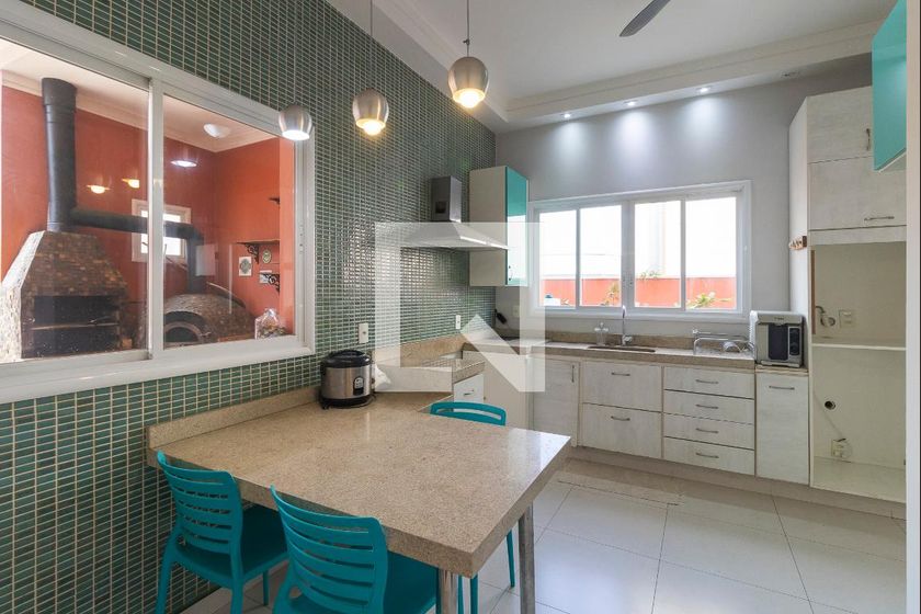 Casa à Venda - Swiss Park, 3 Quartos,  234 m2 em , Campinas - sp | SoloBR