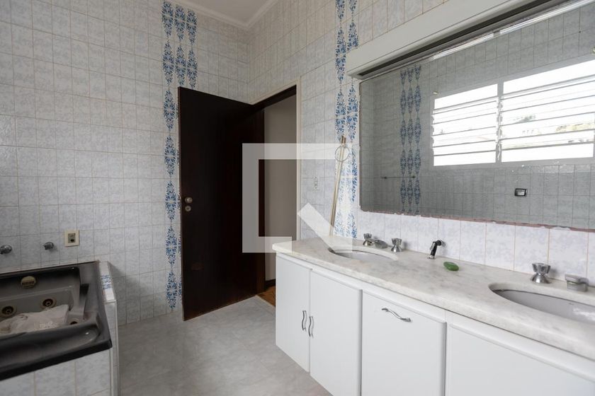Casa à Venda - Mansões Santo Antônio, 6 Quartos,  500 m2 em , Campinas - sp | SoloBR