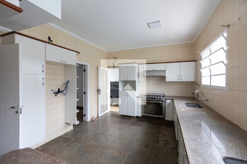 Casa à Venda - Mansões Santo Antônio, 6 Quartos,  500 m2 em , Campinas - sp | SoloBR