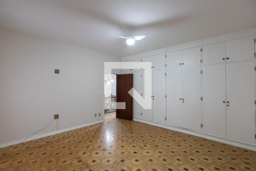 Casa à Venda - Mansões Santo Antônio, 6 Quartos,  500 m2 em , Campinas - sp | SoloBR