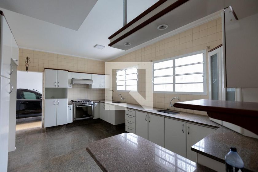 Casa à Venda - Mansões Santo Antônio, 6 Quartos,  500 m2 em , Campinas - sp | SoloBR