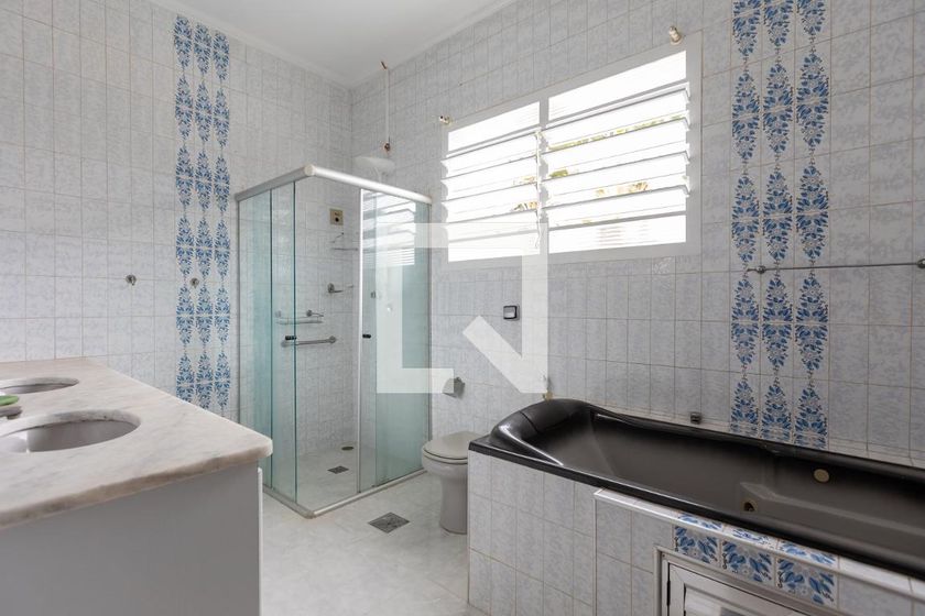 Casa à Venda - Mansões Santo Antônio, 6 Quartos,  500 m2 em , Campinas - sp | SoloBR