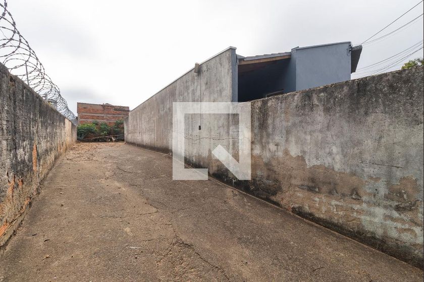 Casa à Venda - Parque Prado, 1 Quarto,  320 m2 em , Campinas - sp | SoloBR