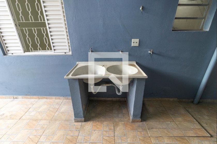 Casa à Venda - Parque Prado, 1 Quarto,  320 m2 em , Campinas - sp | SoloBR